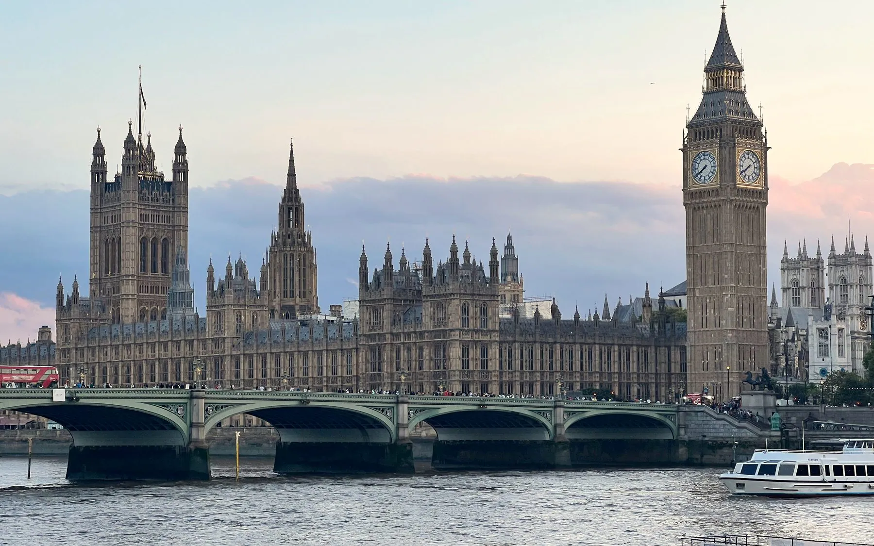 Parallel Proceedings Between Istanbul and London: Anti-Suit Injunctions, Lis Pendens and the Race to Court