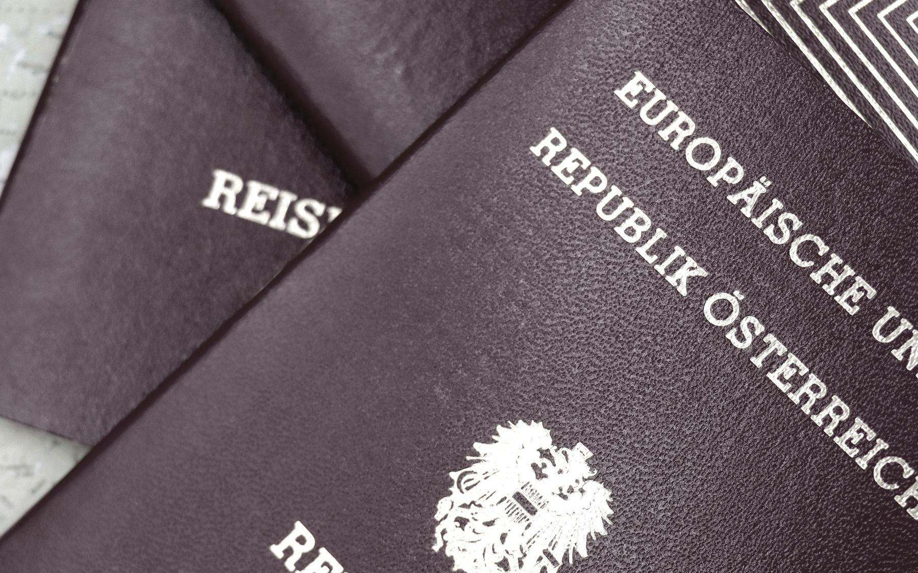 Work Permits, Employer Sponsorship and Cross-Border Mobility: The Legal Status Behind International Growth